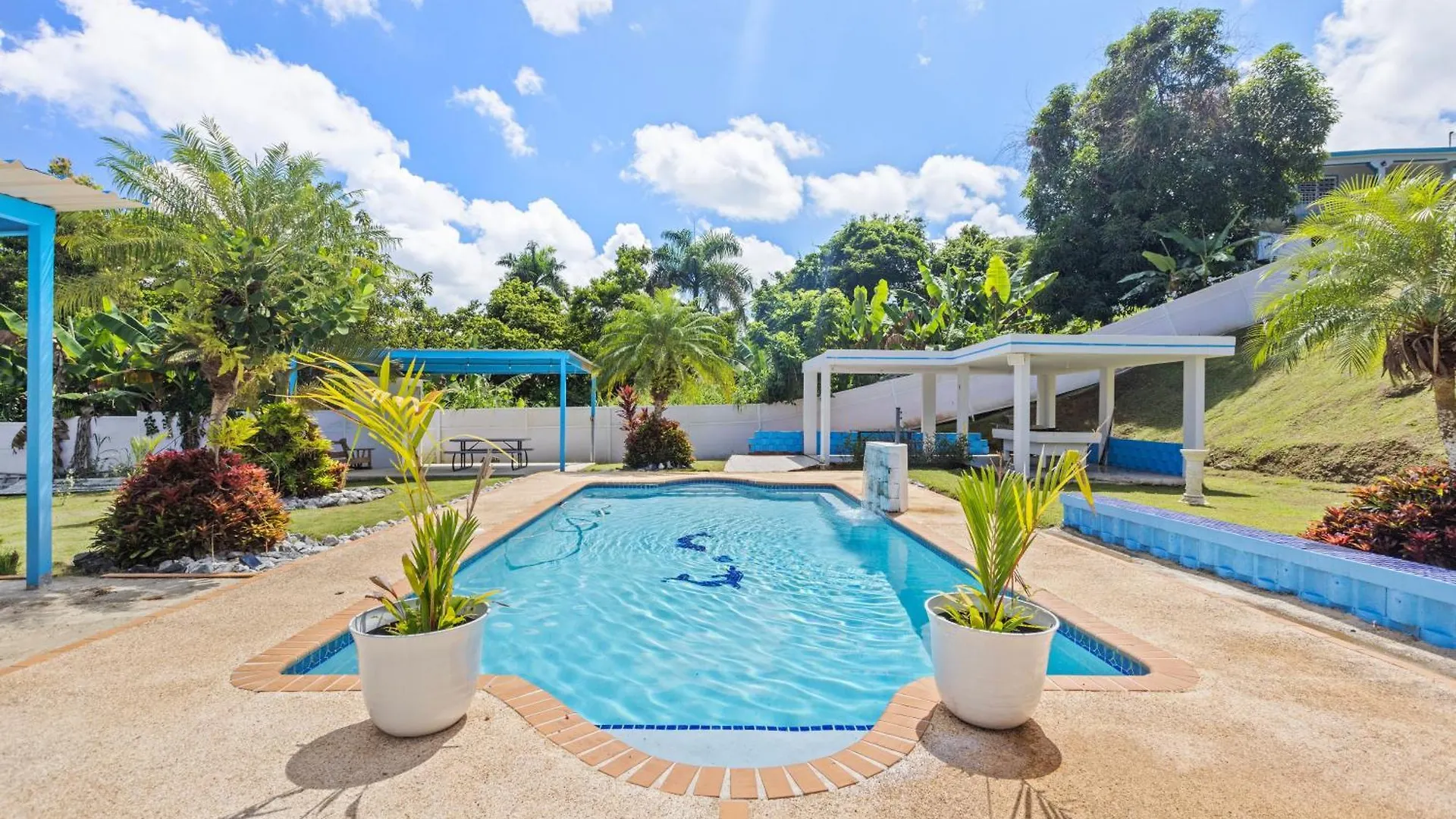 Casa Pausa Serene Mountain Retreat With Pool Gurabo